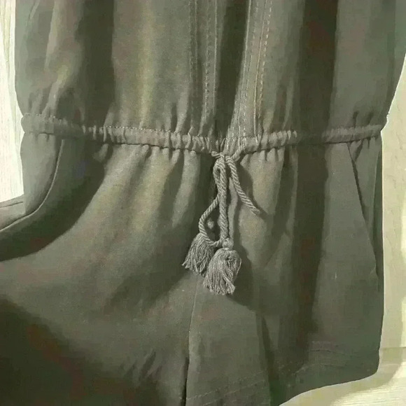 LOFT Ann Taylor Shorts Romper - Black - Size XSP -A8 - Picture 4 of 6